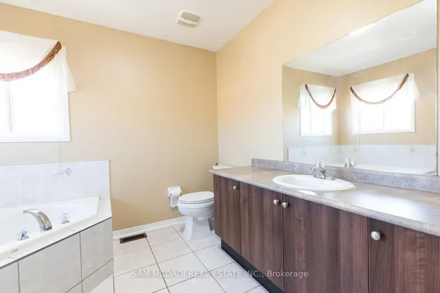 Additional image 28 of 51 Personna Circ