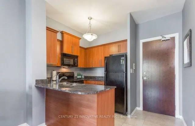 Additional image 5 of 8 Rosebank Dr Unit 1B
