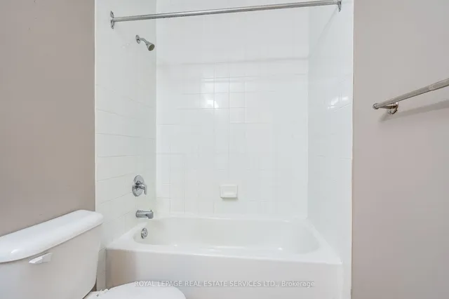 Additional image 12 of 1998 Ironstone Dr Unit 906