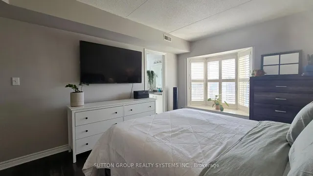 Additional image 27 of 4005 Kilmer Dr Unit 301