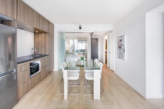 Additional image 3 of 155 Yorkville Ave Unit 1918