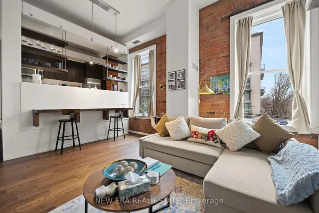 Additional image 13 of 915 King St Unit 307