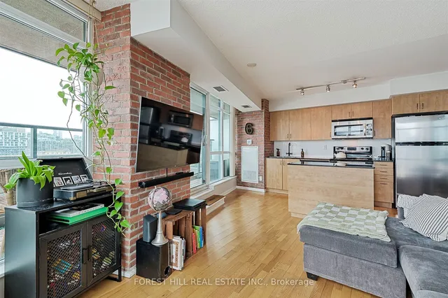 Additional image 22 of 209 Fort York Blvd Unit 960