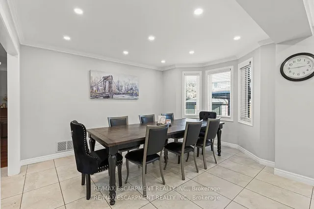 Additional image 7 of 21 Tuscani Dr