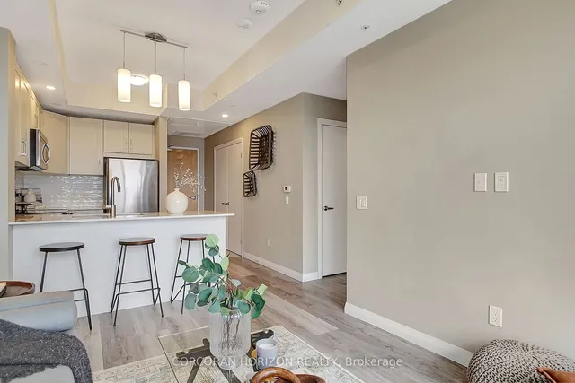 Additional image 20 of 60 Charles St Unit 2403