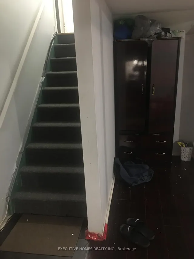 Additional image 13 of 66 Lexington Rd