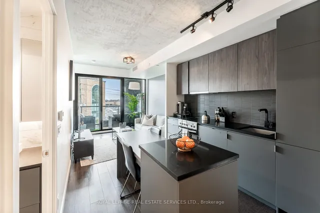 Additional image 8 of 7 Smith Cres Unit 310