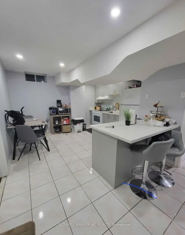 Additional image 20 of 48 Summerdale Cres