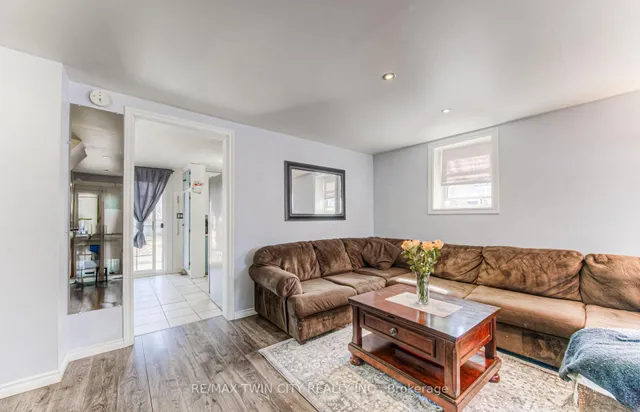 Additional image 11 of 87 6 Ave