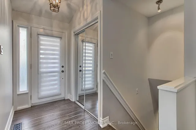 Additional image 10 of 425 CANTERBURY Cres