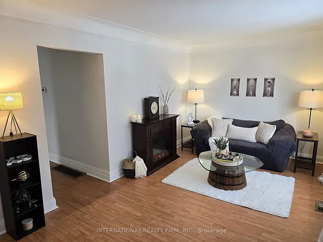 Additional image 3 of 122 East 45th St