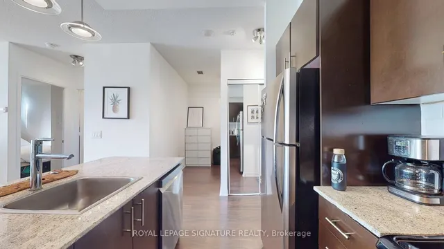 Additional image 14 of 25 Cole St Unit 1906