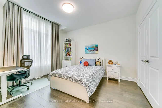 Additional image 22 of 55 Ballmer Tr