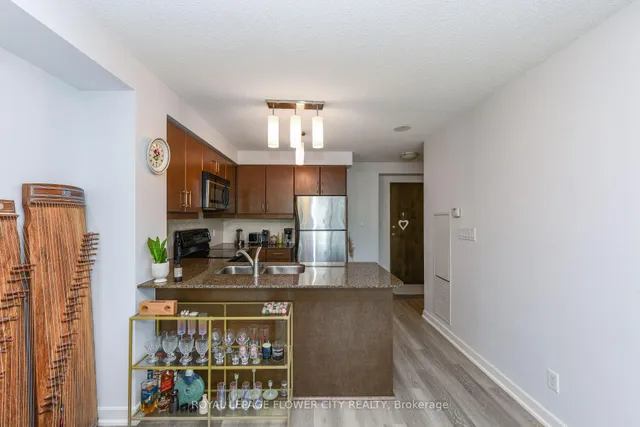 Additional image 6 of 18 Harbour St Unit 1001