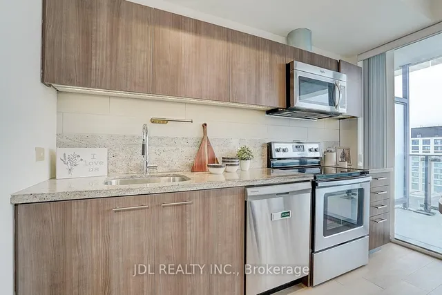 Additional image 5 of 390 CHERRY St Unit 1506