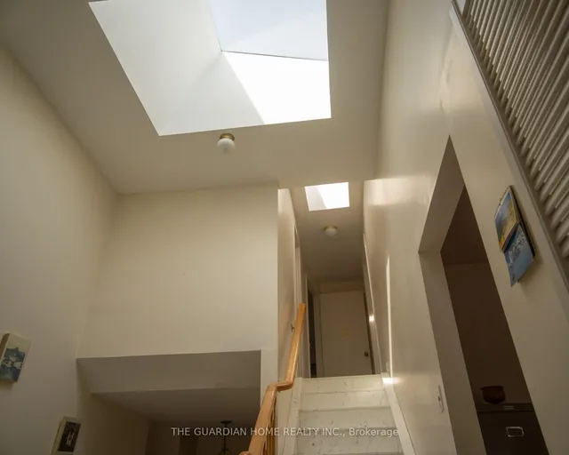 Additional image 3 of 22 Hoseyhill Cres