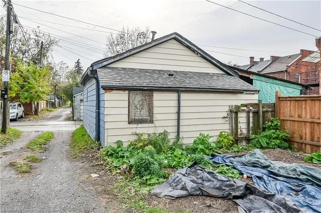 Additional image 7 of 97 Evans St