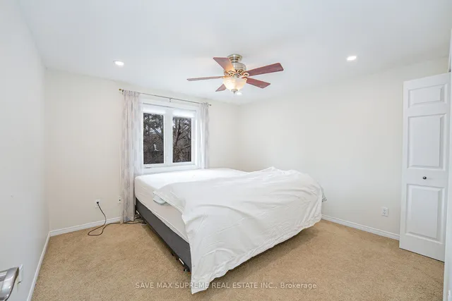 Additional image 26 of 39 Wagon St