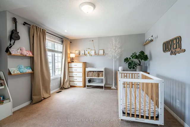 Additional image 17 of 515 Beaumont Cres