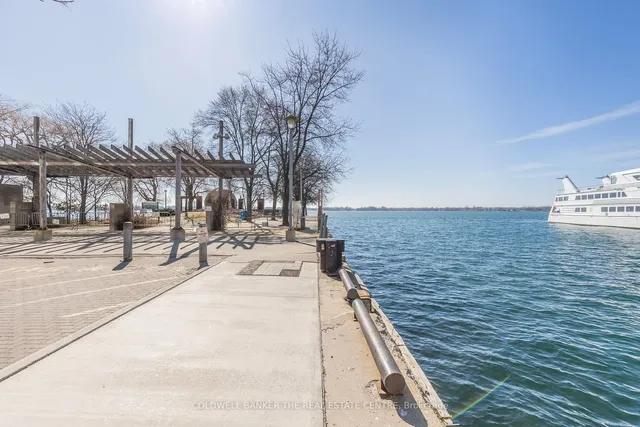 Additional image 49 of 99 Harbour Sq Unit 2002