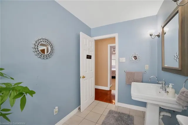 Additional image 25 of 12 Portal Crt