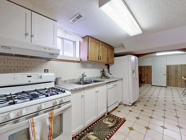 Additional image 31 of 36 Elana Dr