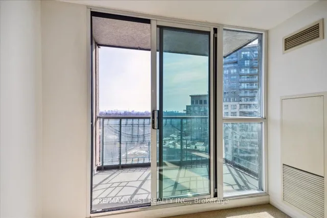 Additional image 11 of 38 Fontenay Crt Unit 1207