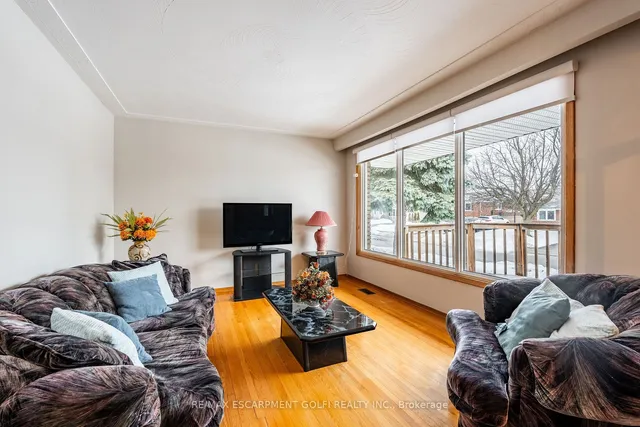 Additional image 7 of 16 Gatineau Dr