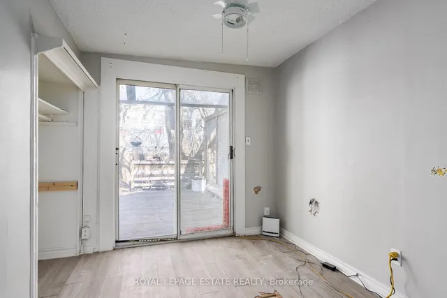 Additional image 16 of 874 Eastern Ave