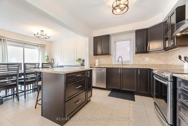 Additional image 17 of 14 Allium Rd