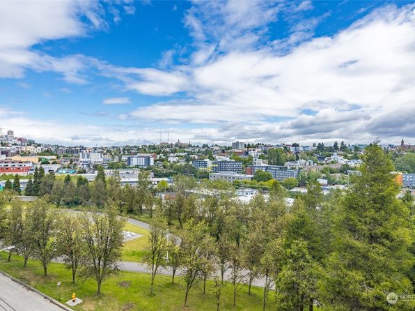 1019 Sturgus Avenue S UNIT A, Seattle, WA 98144