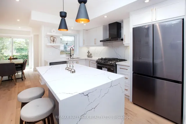 Additional image 17 of 1 1/2 Delaney Cres