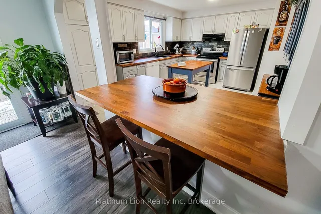 Additional image 10 of 8 Basswood Crt