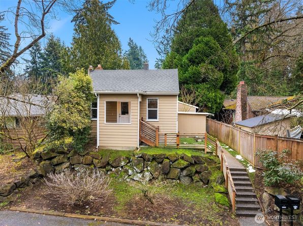 11752 35th Avenue NE, Seattle, WA 98125