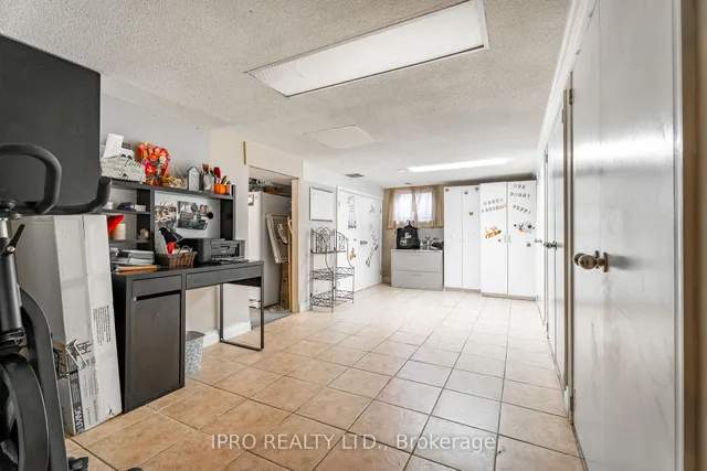 Additional image 32 of 117 Alicewood Crt