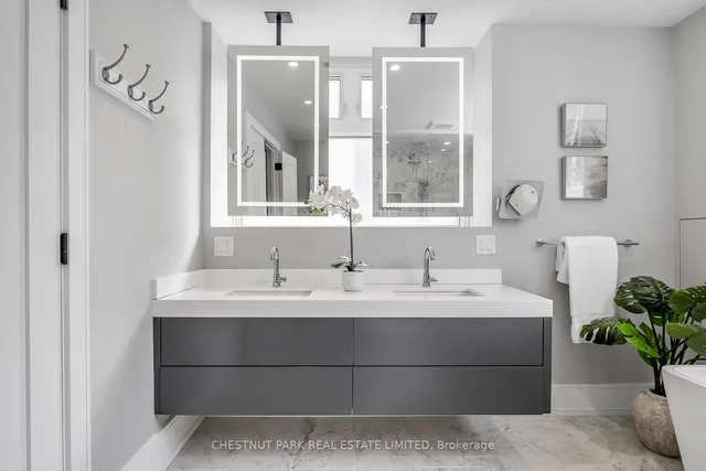 Additional image 30 of 15 Scarth Rd Unit 1