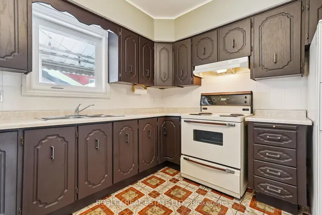 Additional image 17 of 212 Sherman Ave