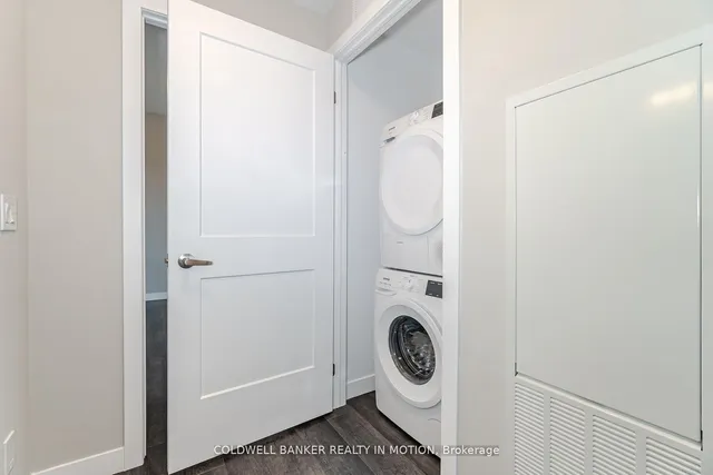 Additional image 18 of 15 Queen St Unit 303