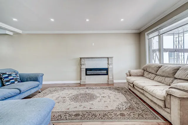 Additional image 8 of 1228 Jane St