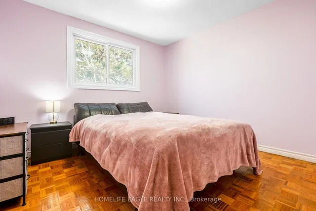 Additional image 18 of 199 Hollyberry Tr