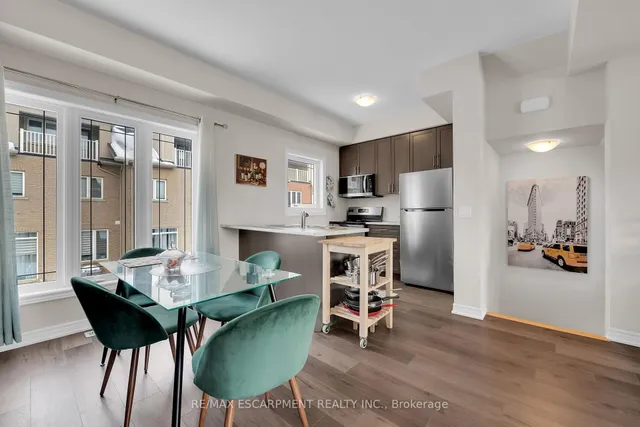 Additional image 12 of 19 Picardy Dr Unit 8