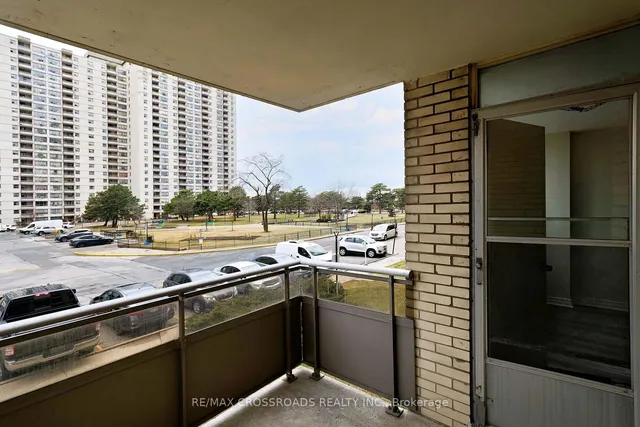 Additional image 11 of 370 Dixon Rd Unit 213
