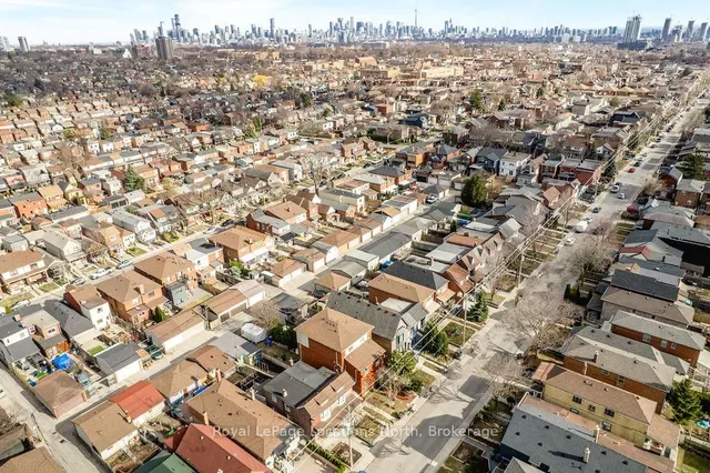 Additional image 43 of 191 Earlscourt Ave