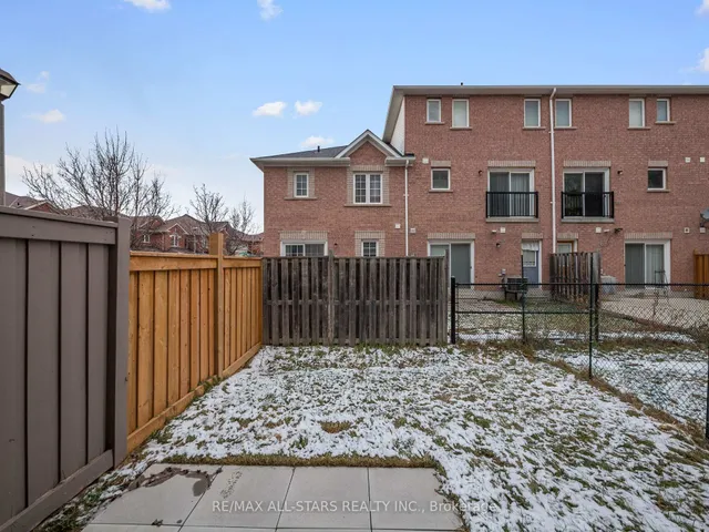 Additional image 37 of 32 Faye St