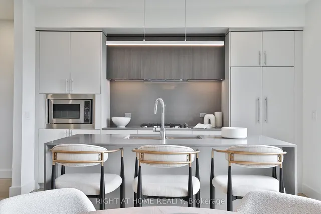 Additional image 4 of 2343 Gerrard St Unit Sky