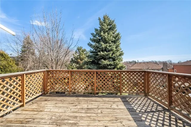 Additional image 45 of 35 Baycrest Dr