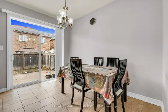 Additional image 17 of 5 Amaryllis Dr