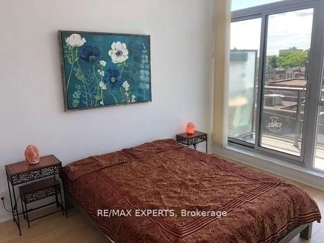 Additional image 9 of 530 St Clair Ave Unit 302