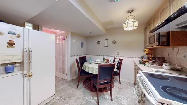 Additional image 36 of 180 Kingknoll Dr