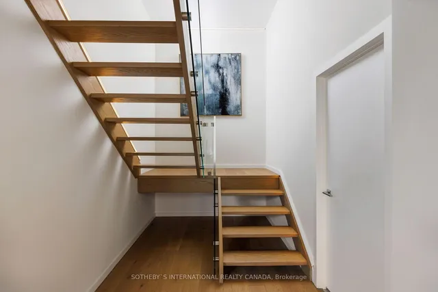 Additional image 15 of 82 Lombard St Unit PH 912